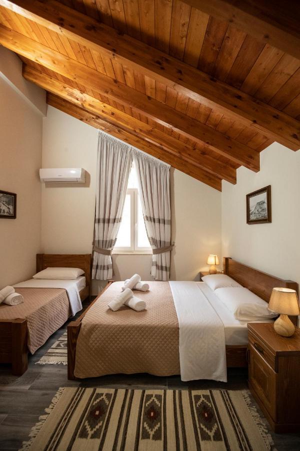Xhuli Guesthouse Shkodër Extérieur photo